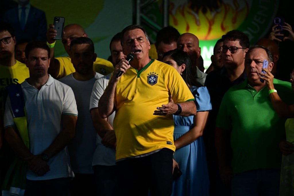 Após se abrigar em embaixada, Bolsonaro pede autorização para visitar Israel – Política – CartaCapital
