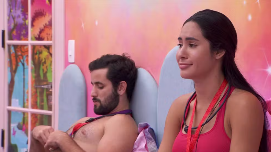 BBB24: Isabelle desabafa sobre sua relação com Matteus: “Da minha parte não tem“