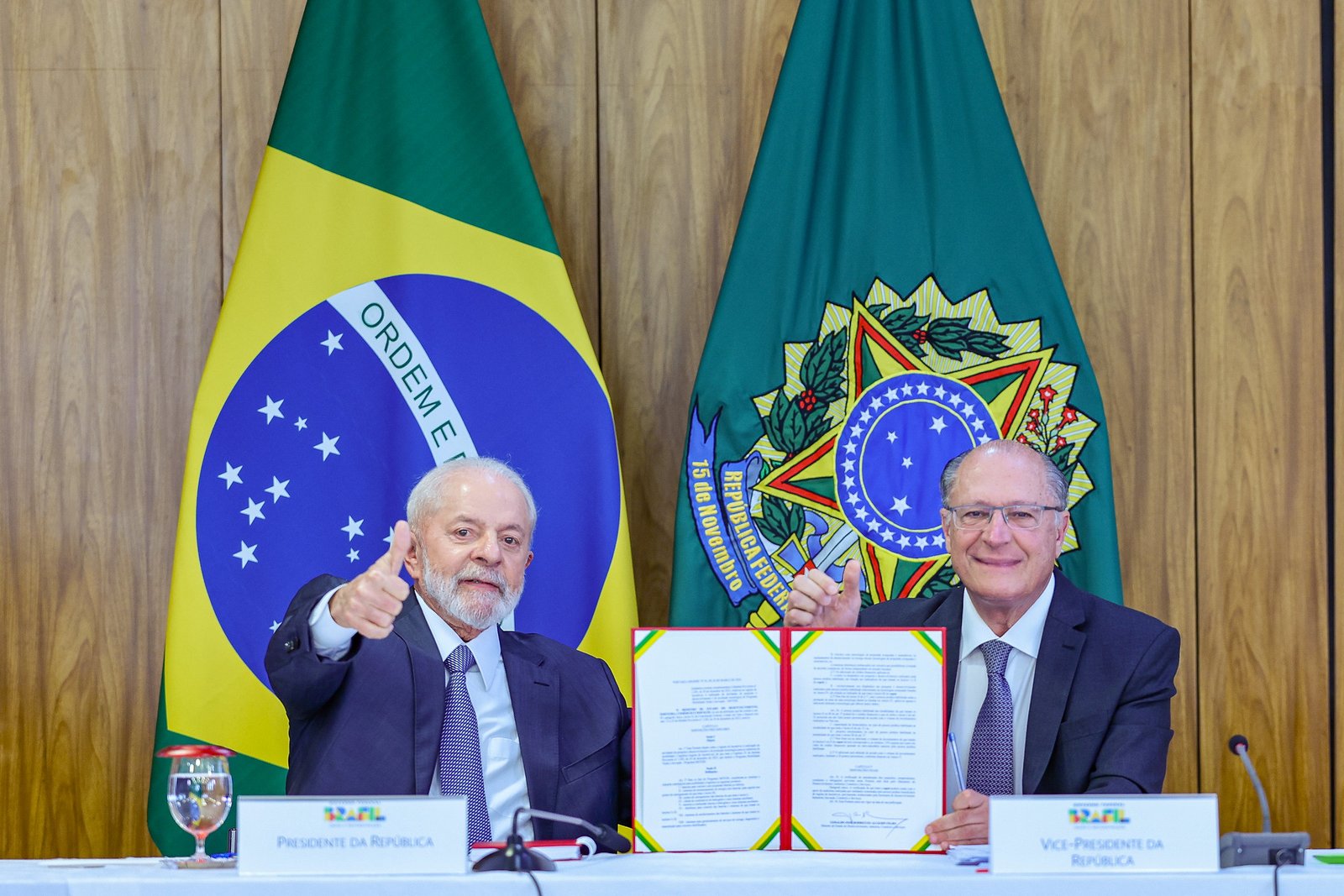 Lula regulamenta debêntures de infraestrutura e fixa requisitos para adesão ao Mover