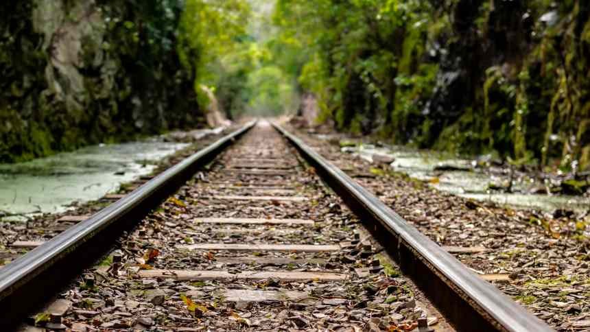 Plano do governo de revisão bilionária de concessões ferroviárias sai dos trilhos