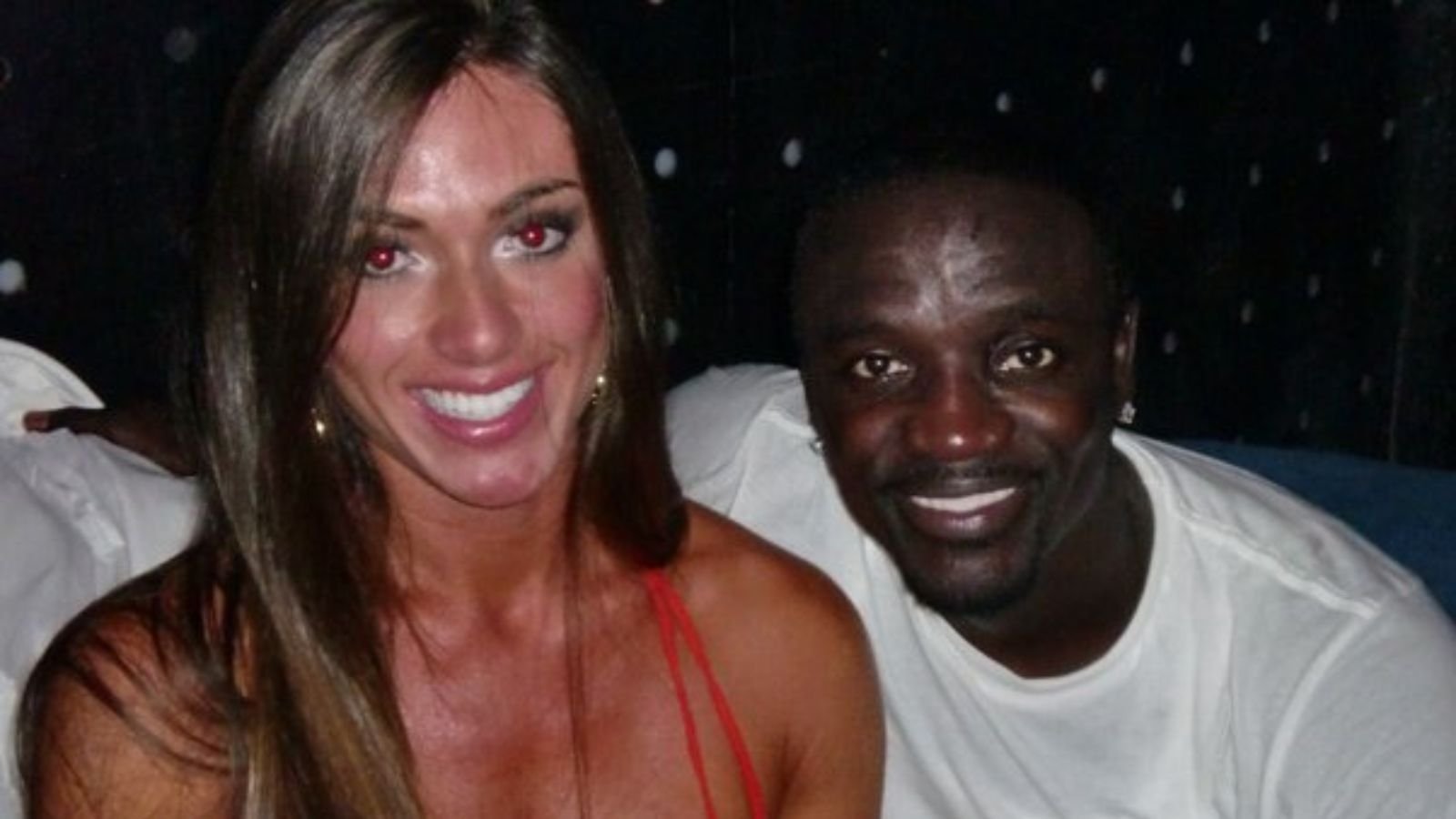 Relembre o affair entre Nicole Bahls e Akon, atração no Rock in Rio