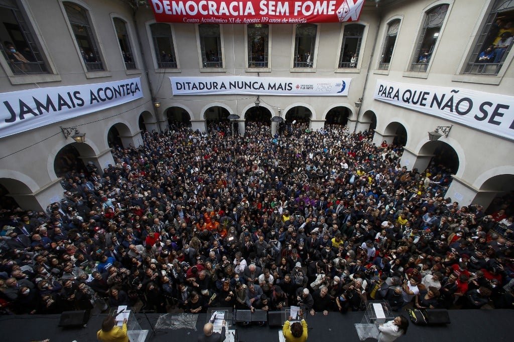 para 18% dos brasileiros, tanto faz viver sob democracia ou ditadura – CartaExpressa – CartaCapital