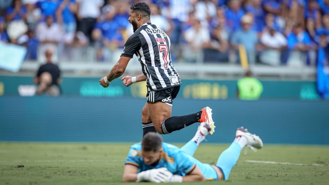 Atlético-MG vira sobre o Cruzeiro e é pentacampeão do Mineiro