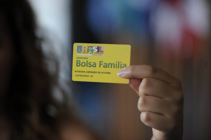 Bolsa Família freia alta na desigualdade, aponta IBGE