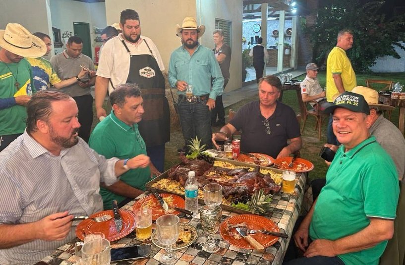 Candidato em cidade do Mato Grosso, irmão de Gilmar Mendes recebe apoio de Bolsonaro