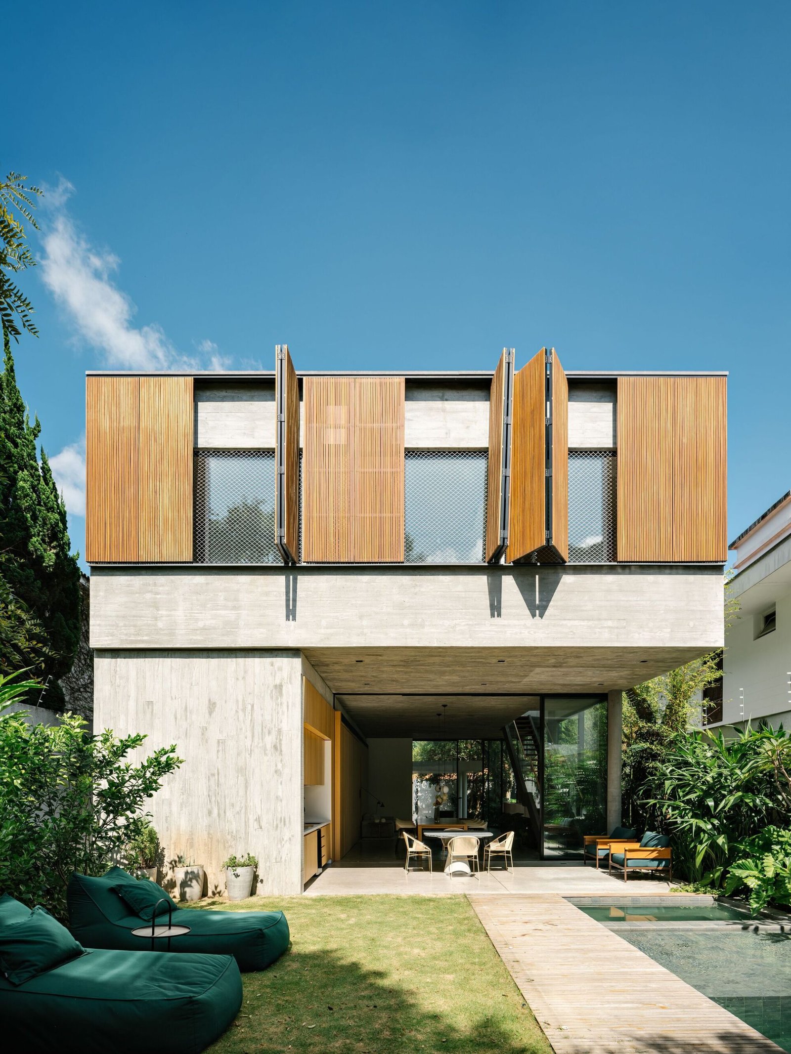 Casa Ipó / Estúdio BRA Arquitetura