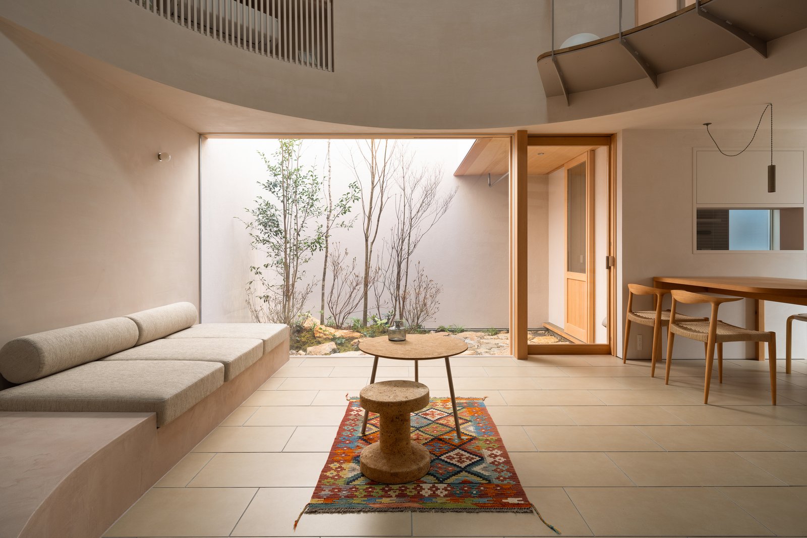 Casa em Shukugawa / Arbol