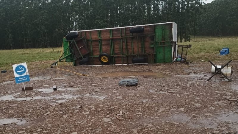 Chuva forte e granizo atingem Uruguai, e RS tem alerta de instabilidade