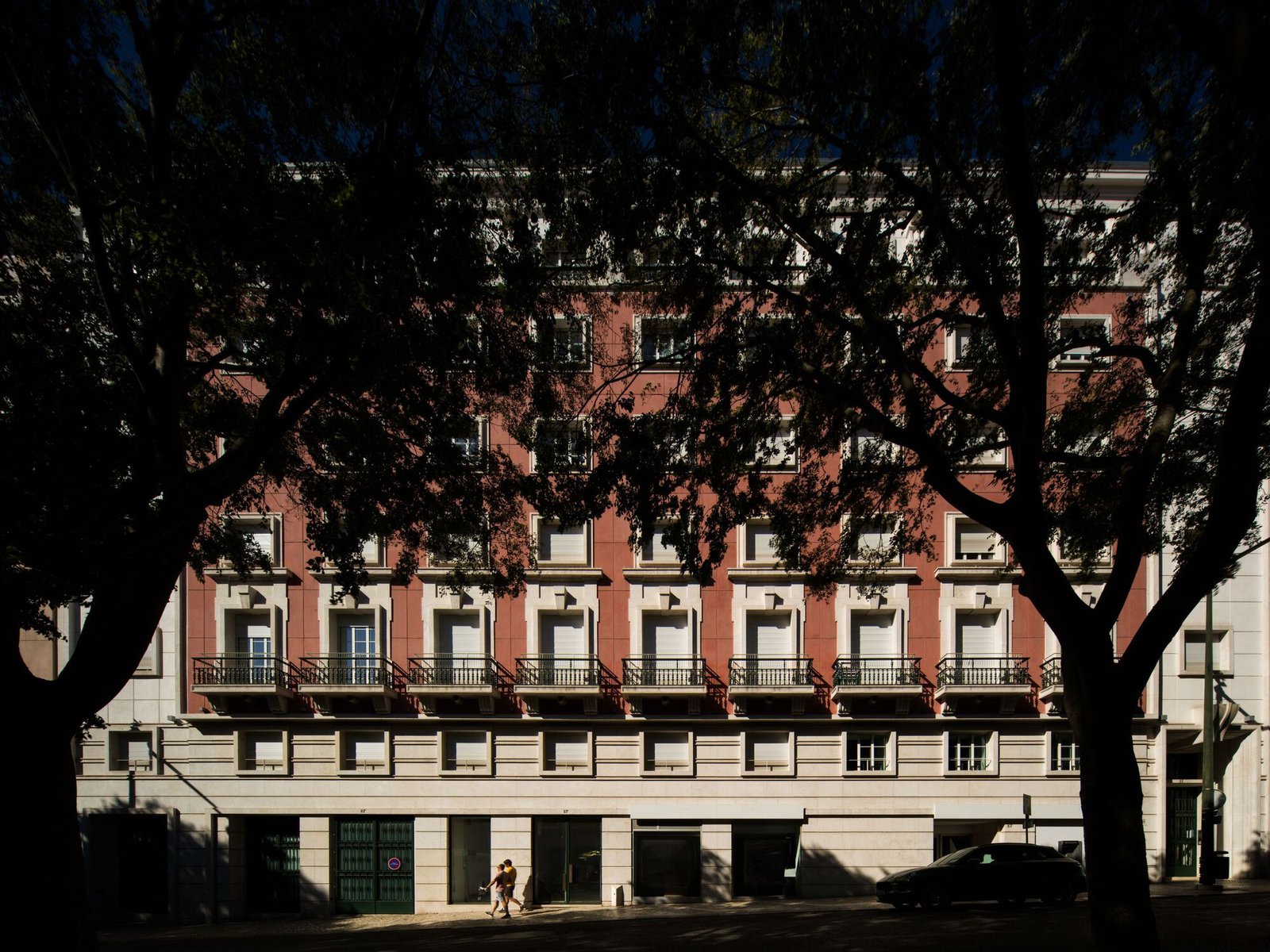 Edifício António Augusto Aguiar / ARX Portugal Arquitectos