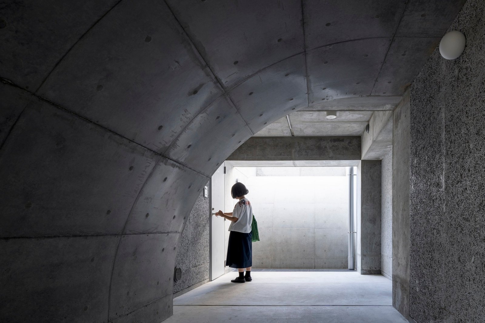 Edifício Residencial Mikumizaka / Hiroyuki Ito Architects