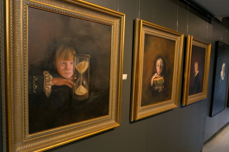 Gravura Galeria de Arte promove uma visita guiada pela mostra Luzes e Sombras