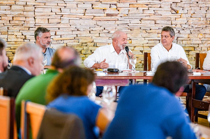 Ministro diz que reunião da FUP com Lula não abordou conflito na Petrobras