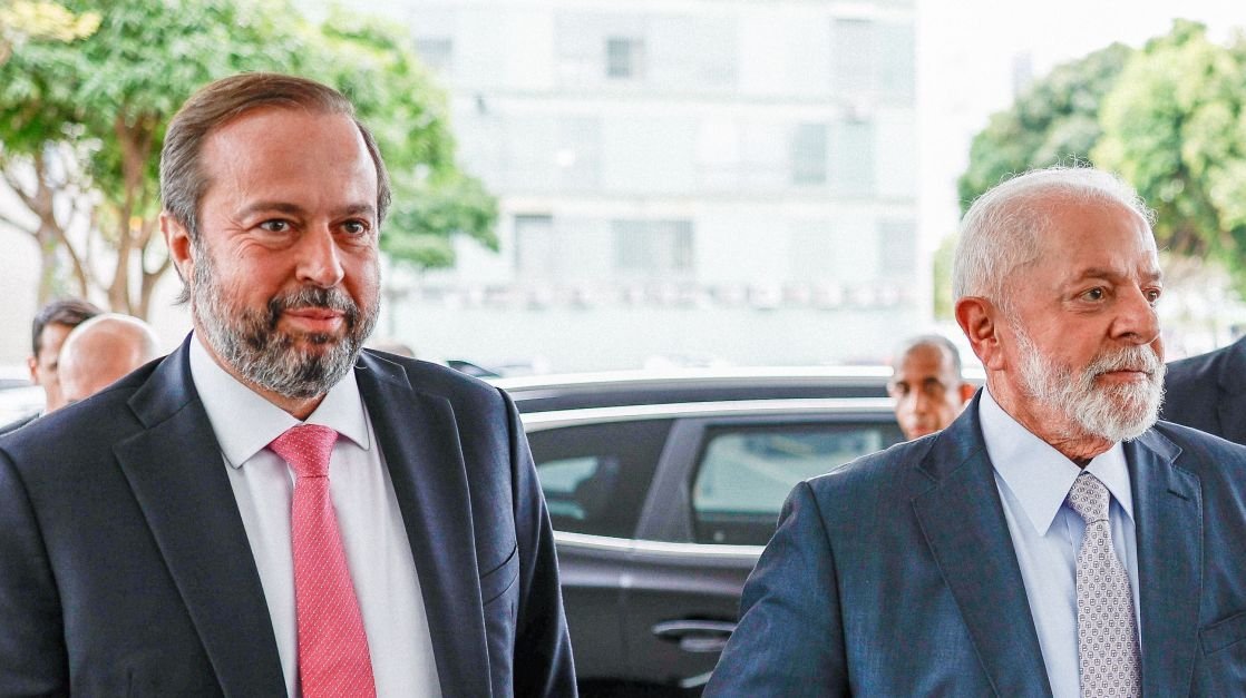 Silveira diz a Lula que não se opõe a Prates na Petrobras, mas pede compromissos, dizem fontes