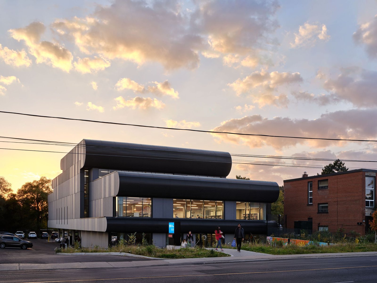 Biblioteca Pública de Toronto – Filial Albert Campbell / LGA Architectural Partners