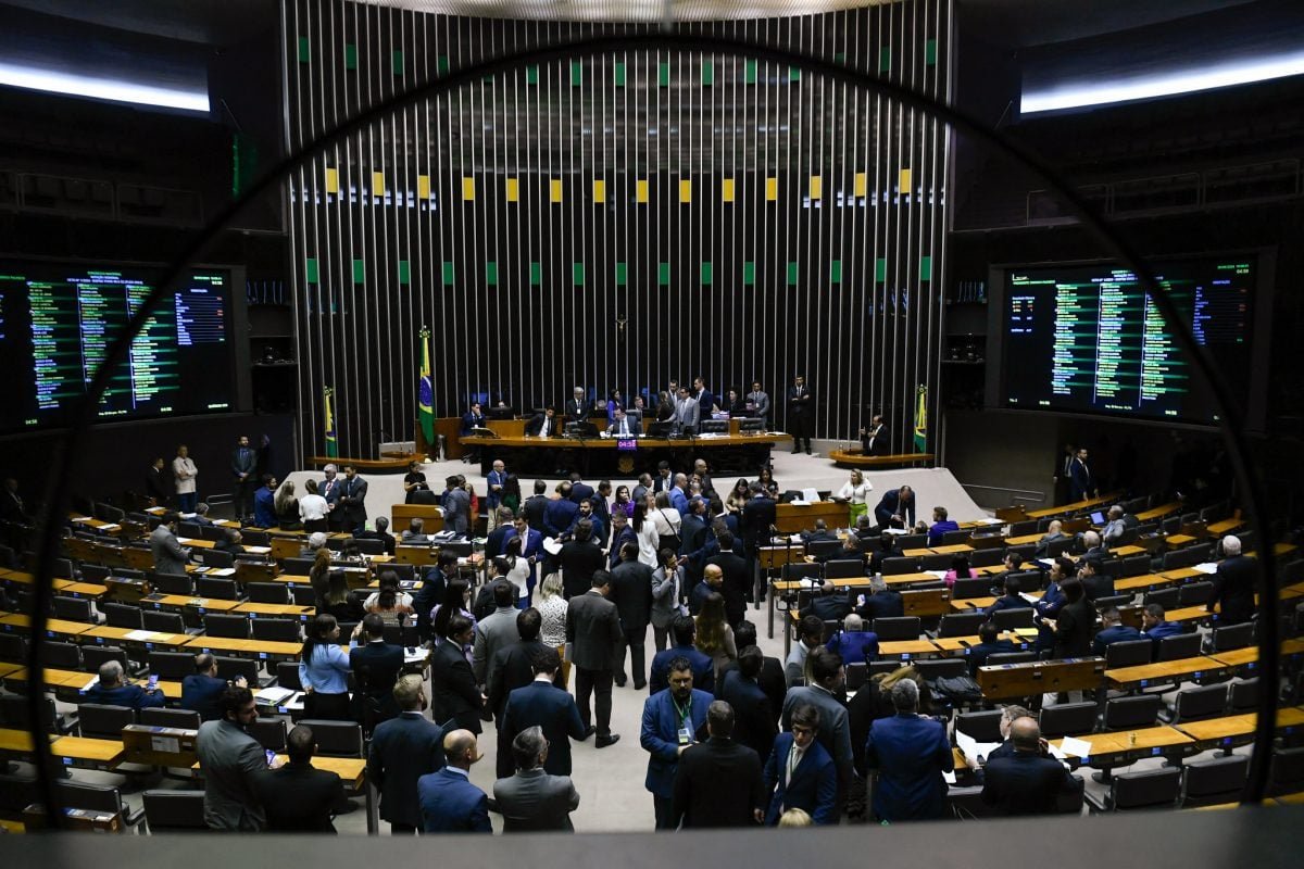 Bolsonaristas derrubam veto e retomam proibição de gastos contra a ‘família tradicional’ na LDO – Política – CartaCapital