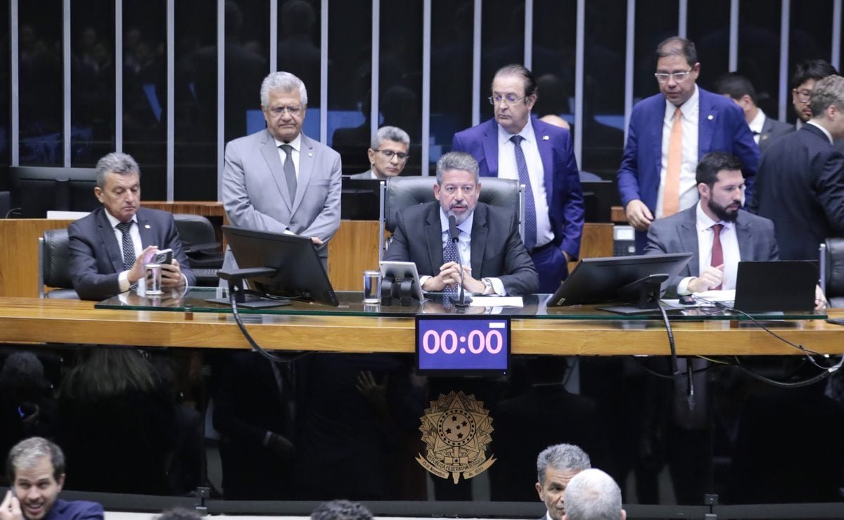 Câmara aprova alíquota de 20% sobre compras internacionais de até U$ 50 – Política – CartaCapital