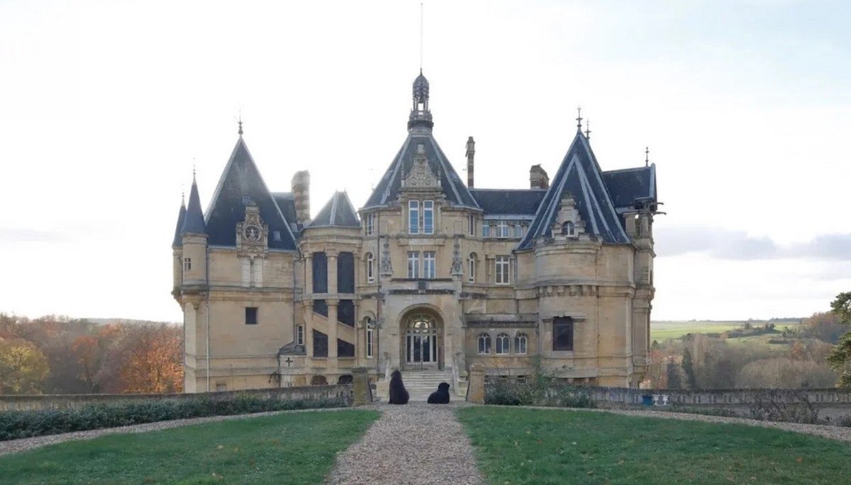 Castelo de quatro andares na França está à venda por R$ 60 milhões; fotos | Casa Vogue Estate