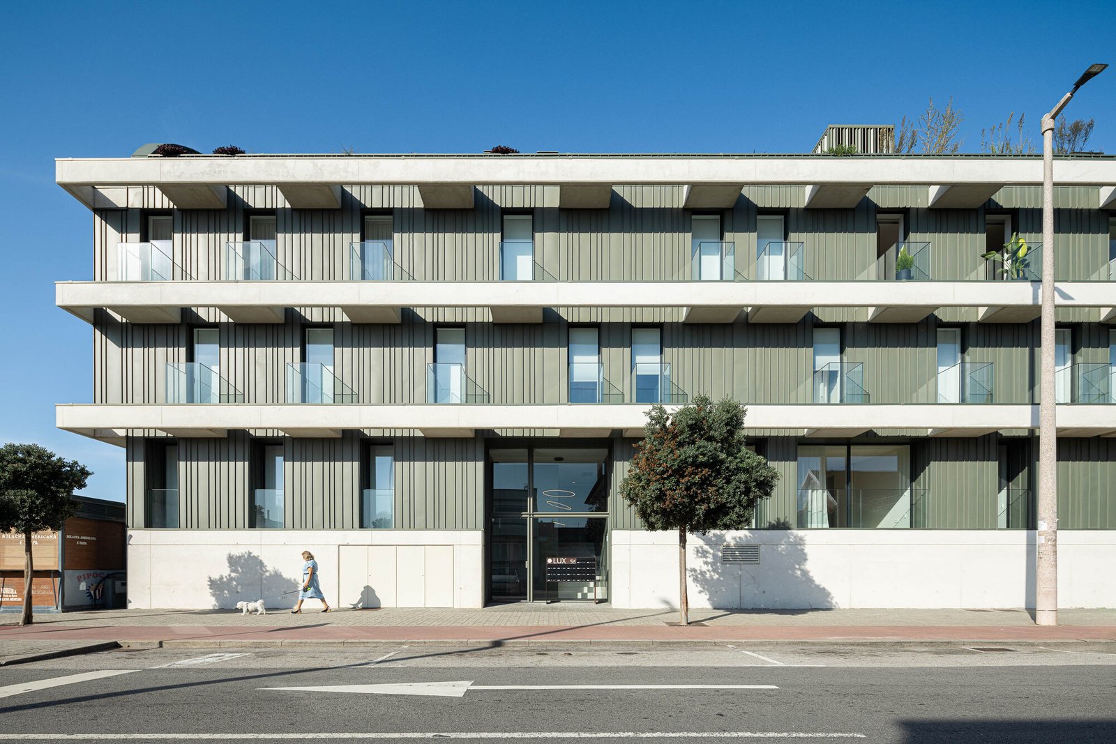 Edifício LUX / Mário Alves arquiteto