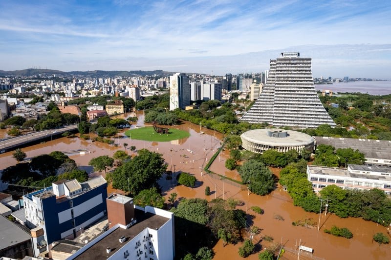 Enchentes deixam o Estado sem acesso a relatórios sobre qualidade da água e do ar