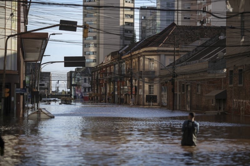 Rio Grande do Sul soma 151 óbitos pelas enchentes; 104 estão desaparecidos