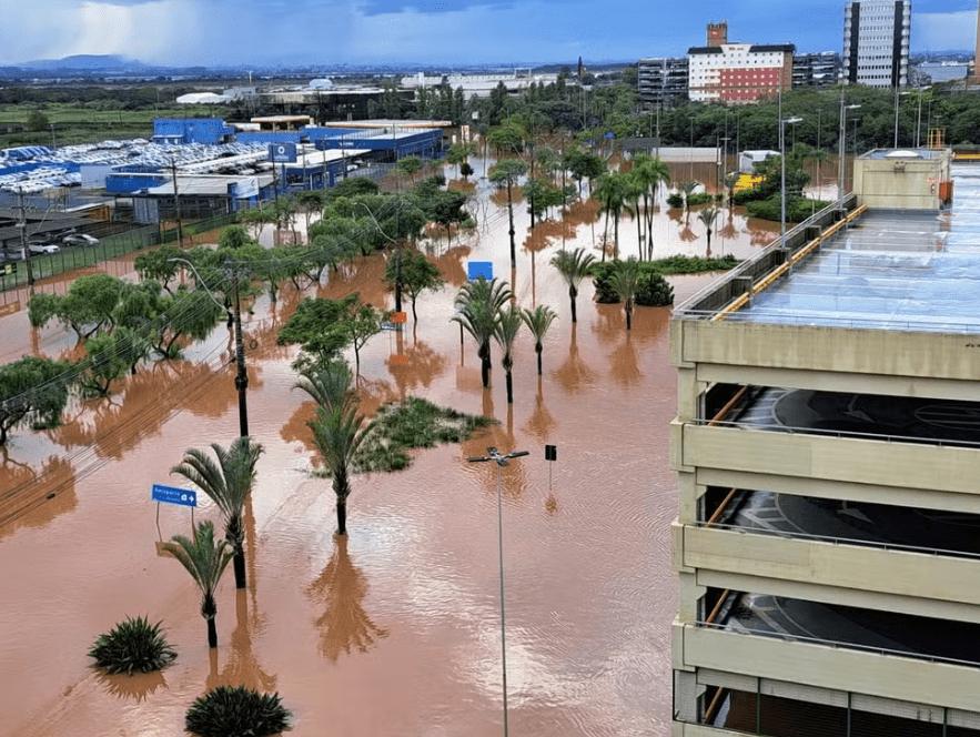 Aeroporto Salgado Filho, de Porto Alegre, só deve ser reaberto em dezembro 