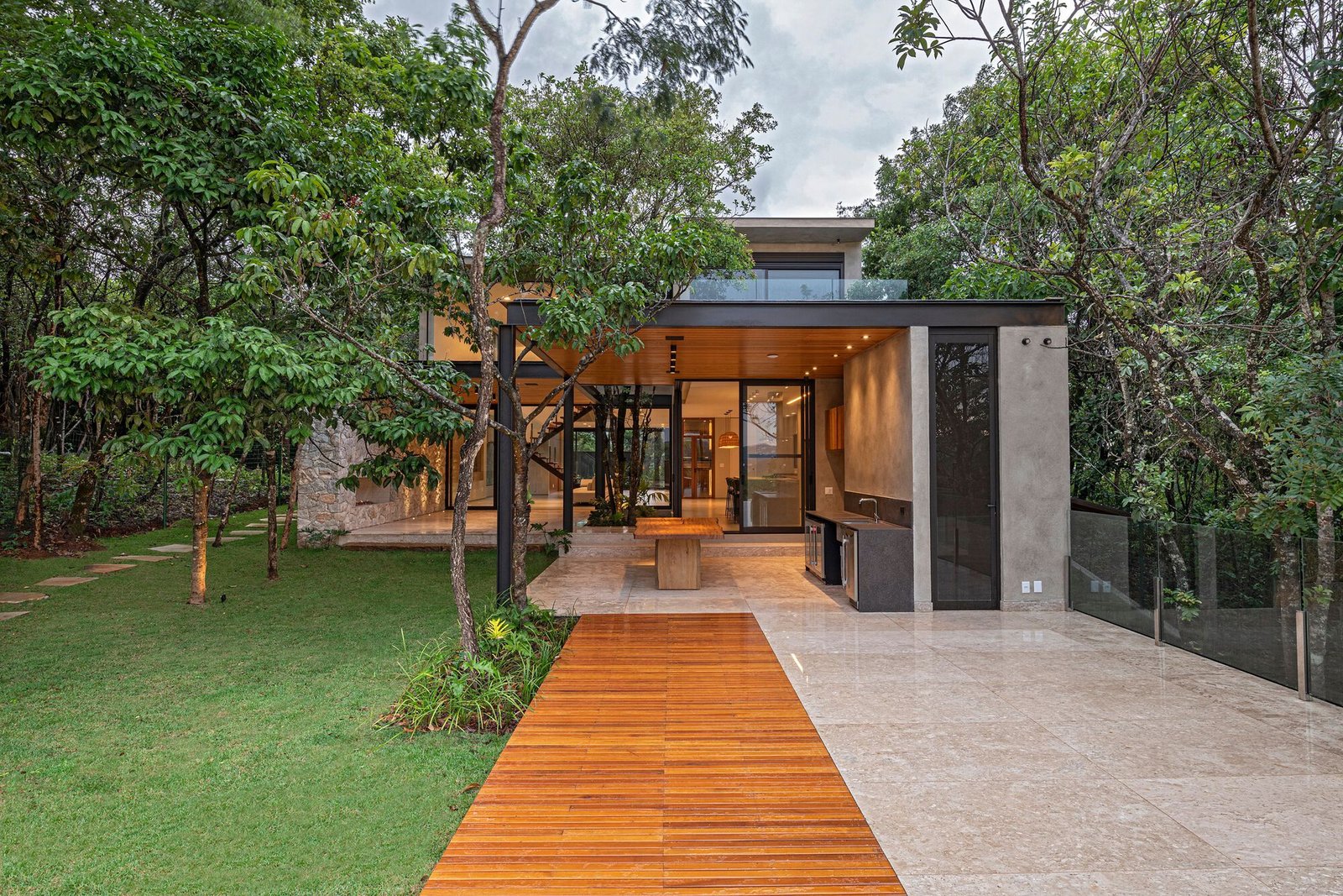 Casa das Árvores / Catálise Arquitetura