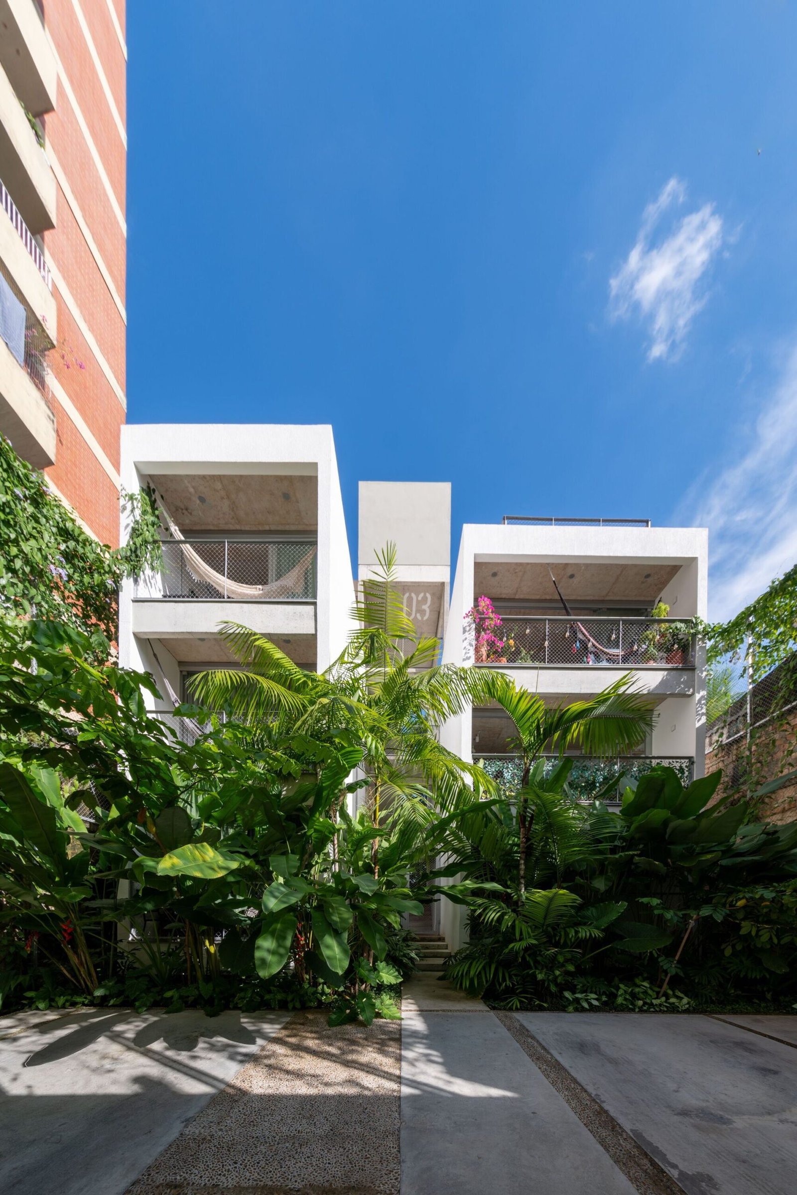 CoLiving INGÁ / Laurent Troost Architectures