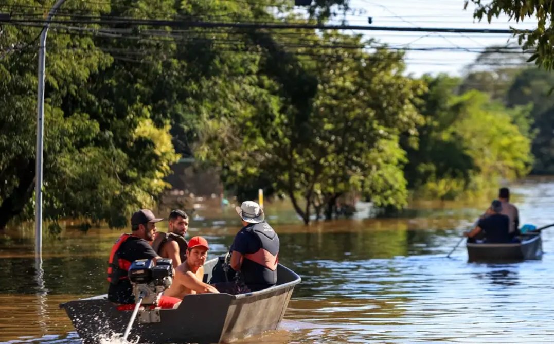 Com chuvas previstas para o fim de semana, população de Canoas (RS) fica em alerta