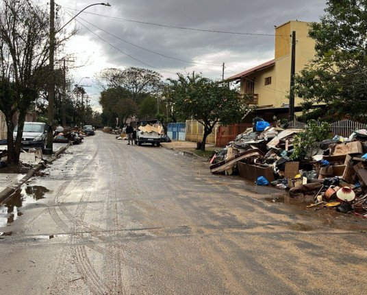 “É como se a gente não existisse no mapa”, diz moradora das Ilhas de Porto Alegre