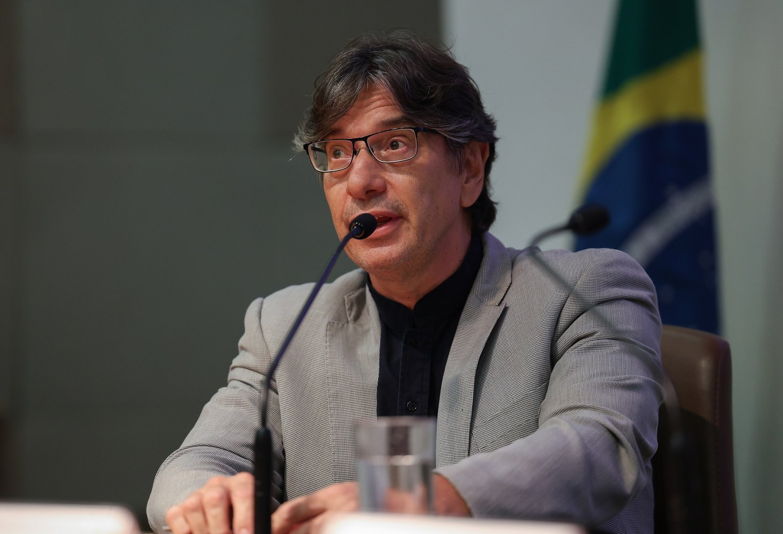 Marcio Pochmann, do IBGE, critica taxa de juros real ‘exorbitante’