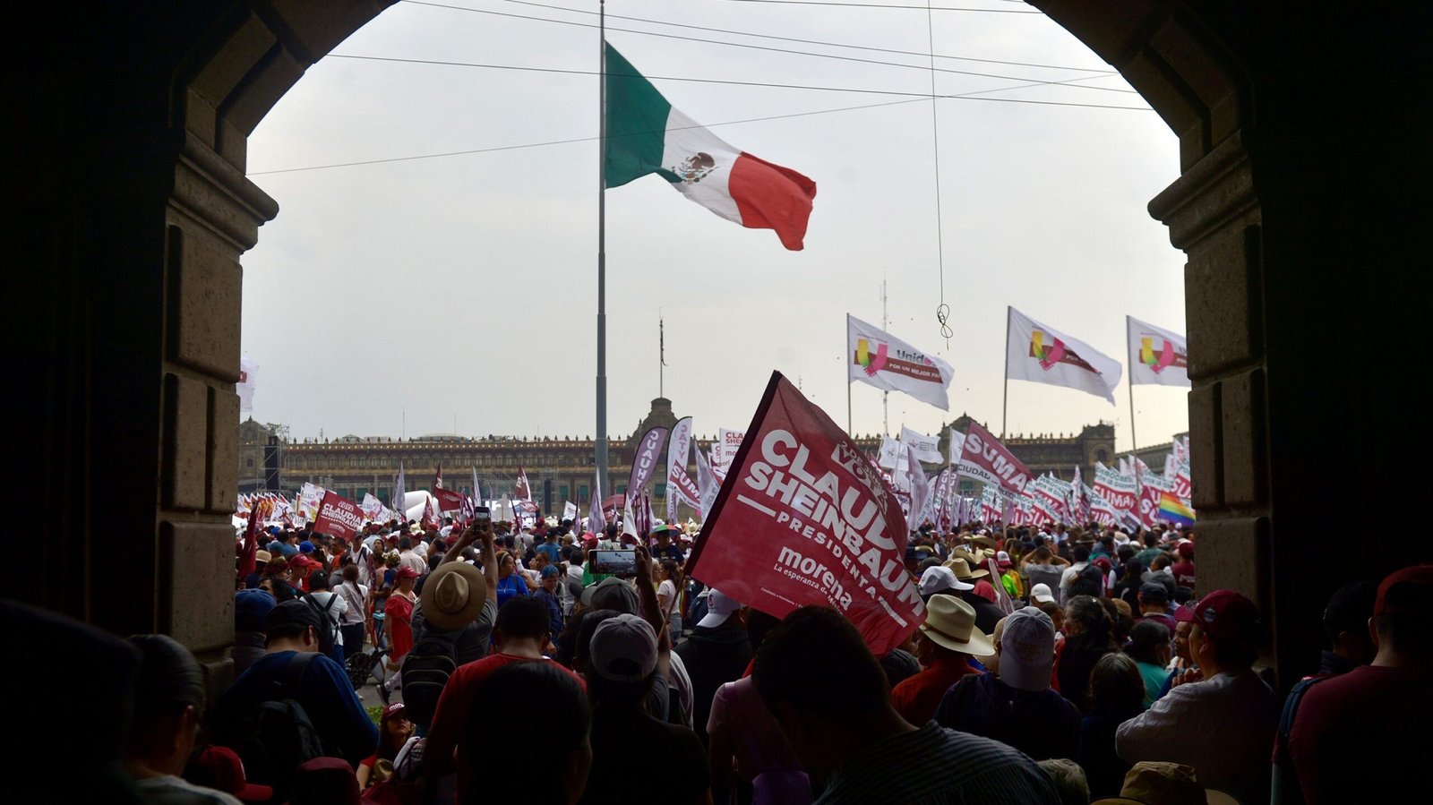 México vai às urnas em eleição histórica e pode eleger 1ª presidente mulher