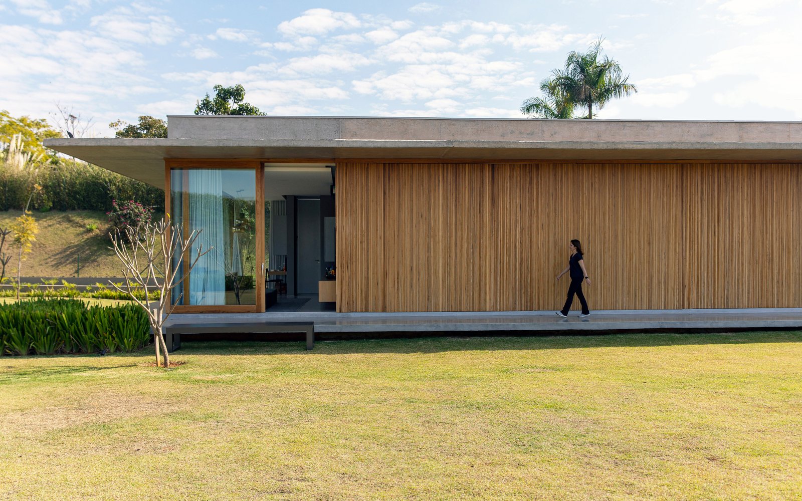 Residencia VR04 / ALN Arquitetos