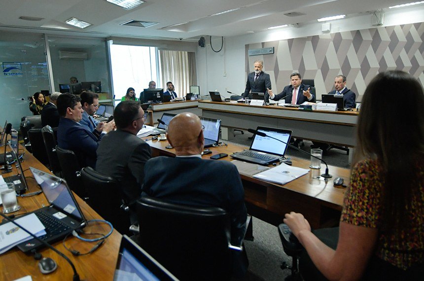 CCJ do Senado adia votação da autonomia financeira e orçamentária do Banco Central