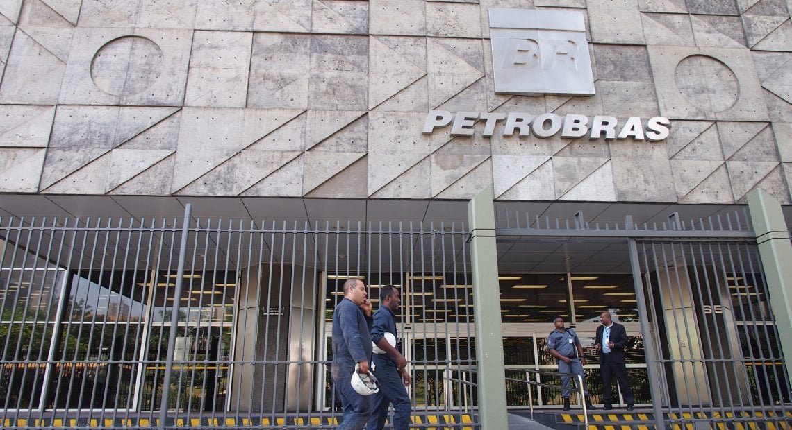 Fábrica de fertilizantes da Petrobras no Paraná readmite 214 funcionários – Economia – CartaCapital