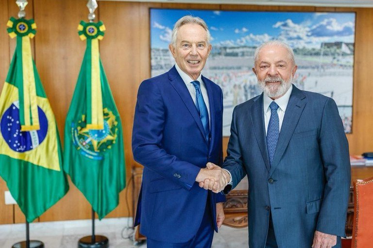 Lula recebe Tony Blair, ex-premiê do Reino Unido, no Palácio do Planalto