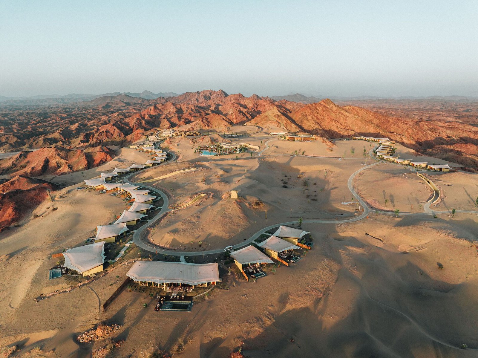 Resort Southern Dunes / Foster + Partners