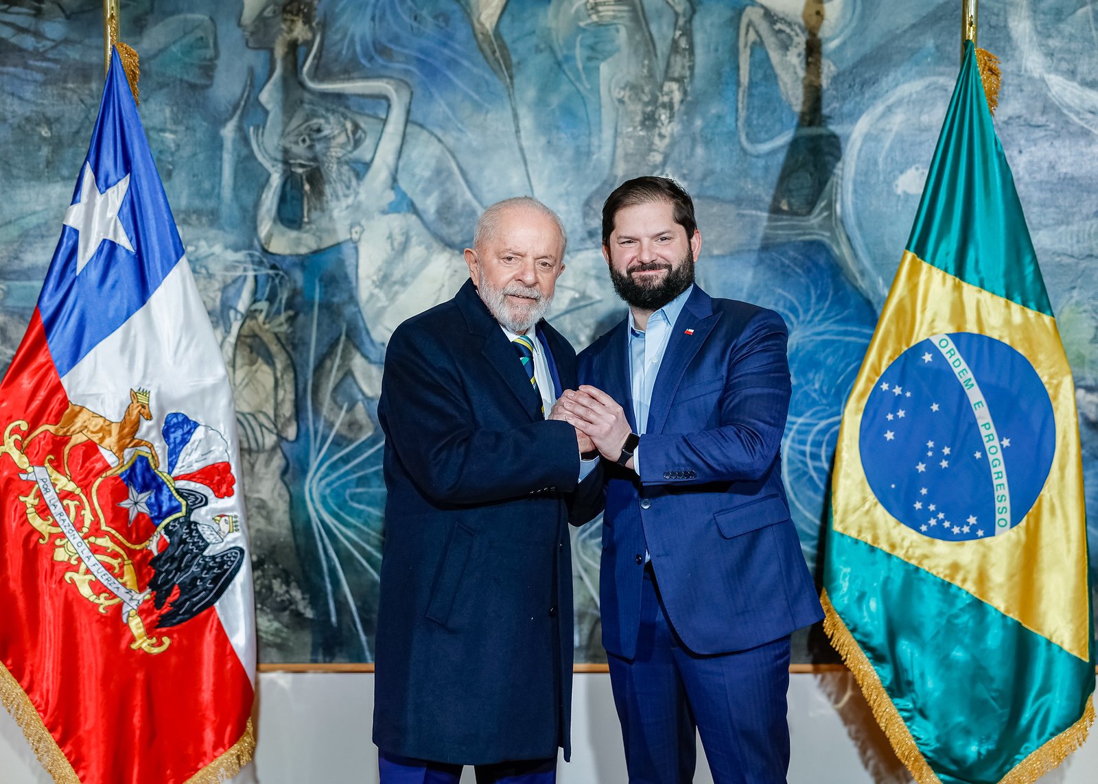 Em visita de Lula a Boric, Brasil e Chile assinam 19 atos bilaterais