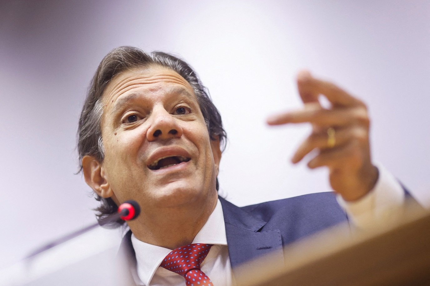 Haddad diz que sugeriu a Lula indicação do presidente do BC em agosto ou setembro