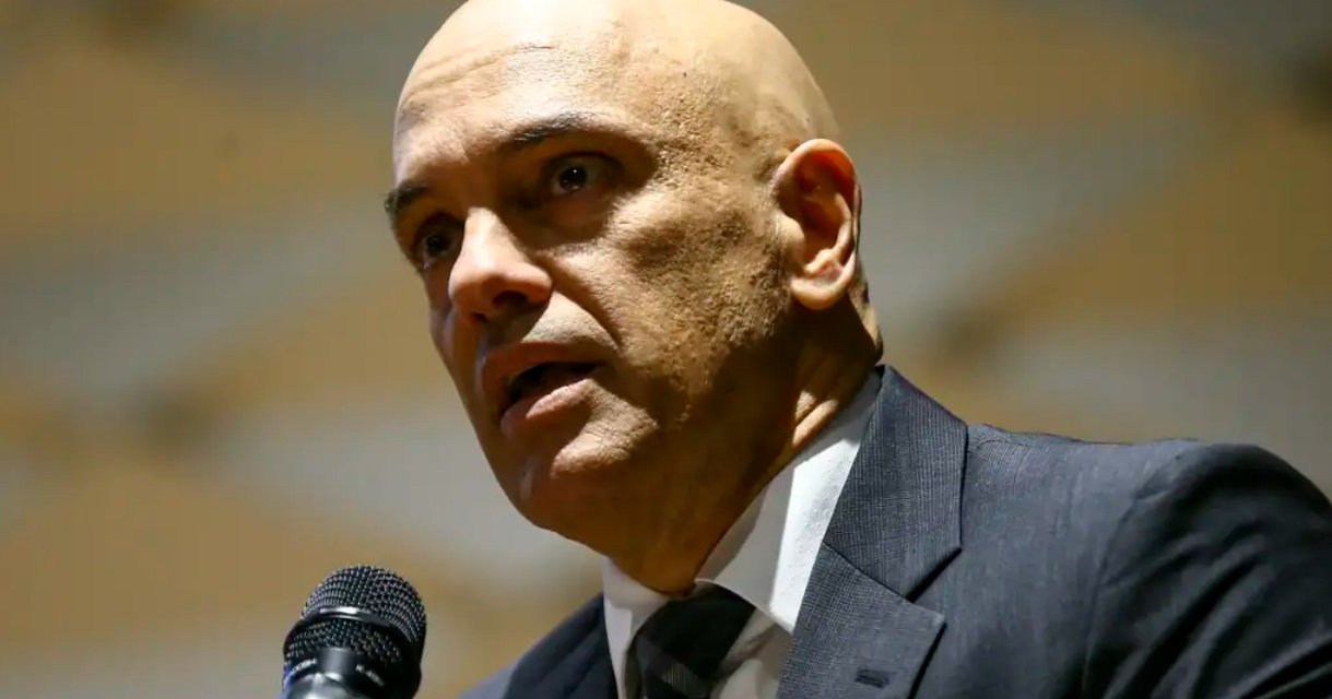 Moraes usou TSE para investigar aliados de Bolsonaro e sustentar decisões, diz jornal