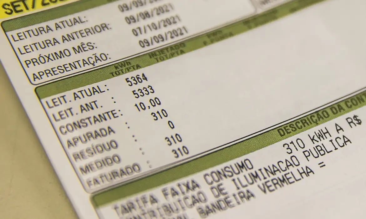 O impacto da conta de luz na prévia da inflação de outubro, segundo o IBGE – Economia – CartaCapital