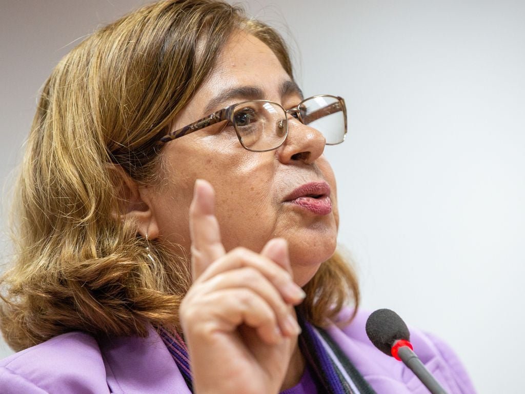 Fim da escala 6×1 beneficiará mulheres, diz ministra – Política – CartaCapital