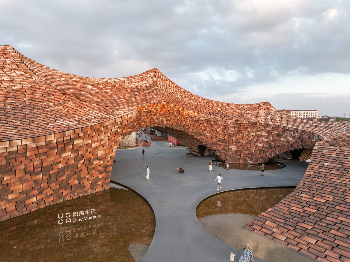 Novo museu de Kengo Kuma na China mostra o poder ancestral (e escultural) da argila | Edifícios